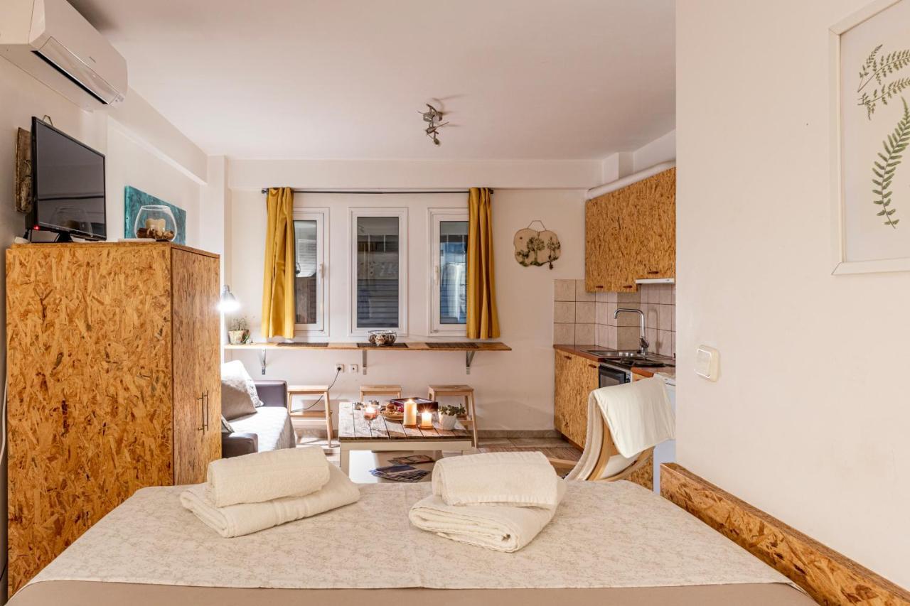 קלמאטה Downtown Charming Studio מראה חיצוני תמונה